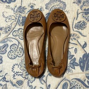 Tory Burch Pebble leather Reva